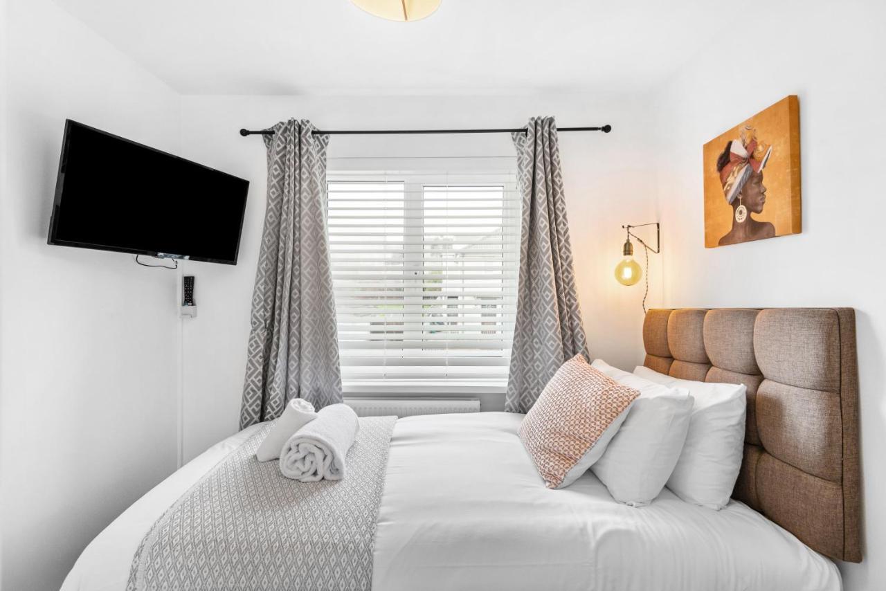 Off Road Parking, Garden, Smart Tv'S In All Rooms! Morriston エクステリア 写真