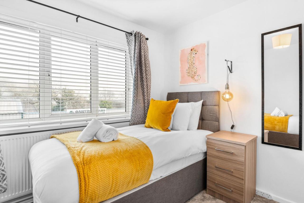 Off Road Parking, Garden, Smart Tv'S In All Rooms! Morriston エクステリア 写真